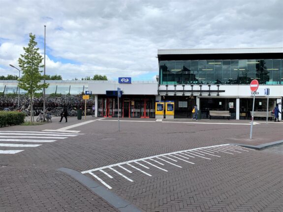 Stationsplein 28, Weesp