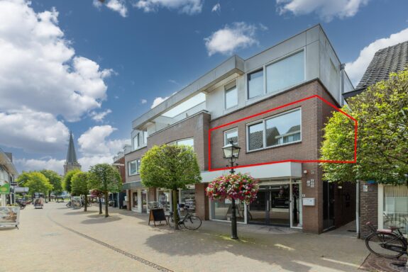 Brinkstraat 11, Baarn