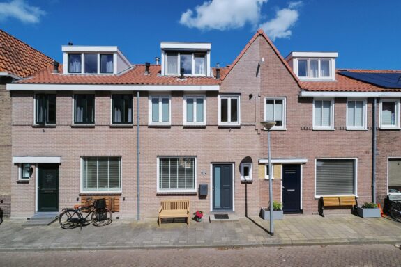 Pastoor Jansenstraat 16, Weesp