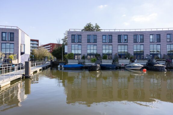 Aquamarin 15, Weesp