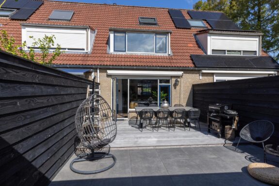 Klein Dijkland 44, Weesp